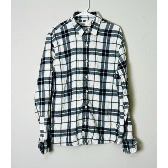 Hollister Tops - Hollister Flannel Shirt Women's Large‎ Gray Plaid Long Sleeve Button Up Casual